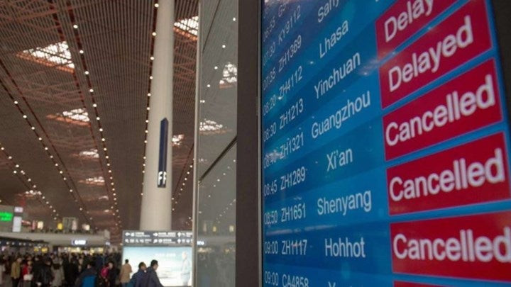 Ματαιώθηκαν 360 πτήσεις στο Πεκίνο εξαιτίας των ισχυρών βροχοπτώσεων